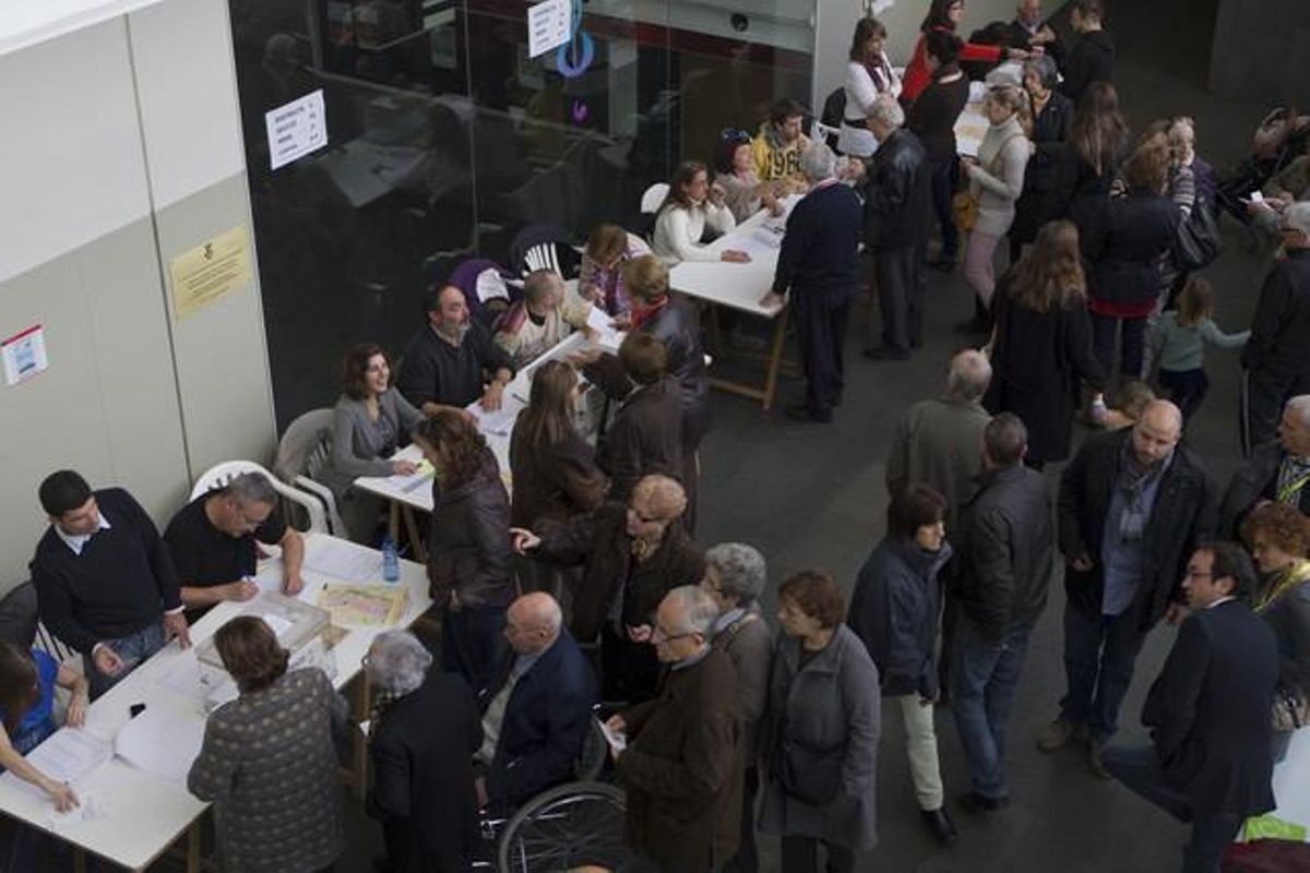 Electores en el Conservatori de Terrassa. Electores en el Conservatori de Terrassa.