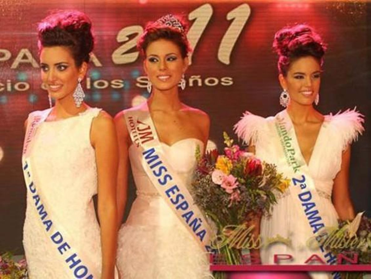 Miss Barcelona, Andrea Huisgen, recibió el título de Miss España 2011. Miss Barcelona, Andrea Huisgen, recibió el título de Miss España 2011.