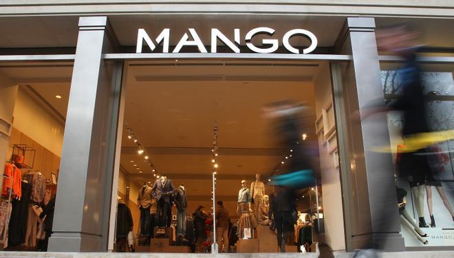 Tienda de Mango en el centro de Barcelona.