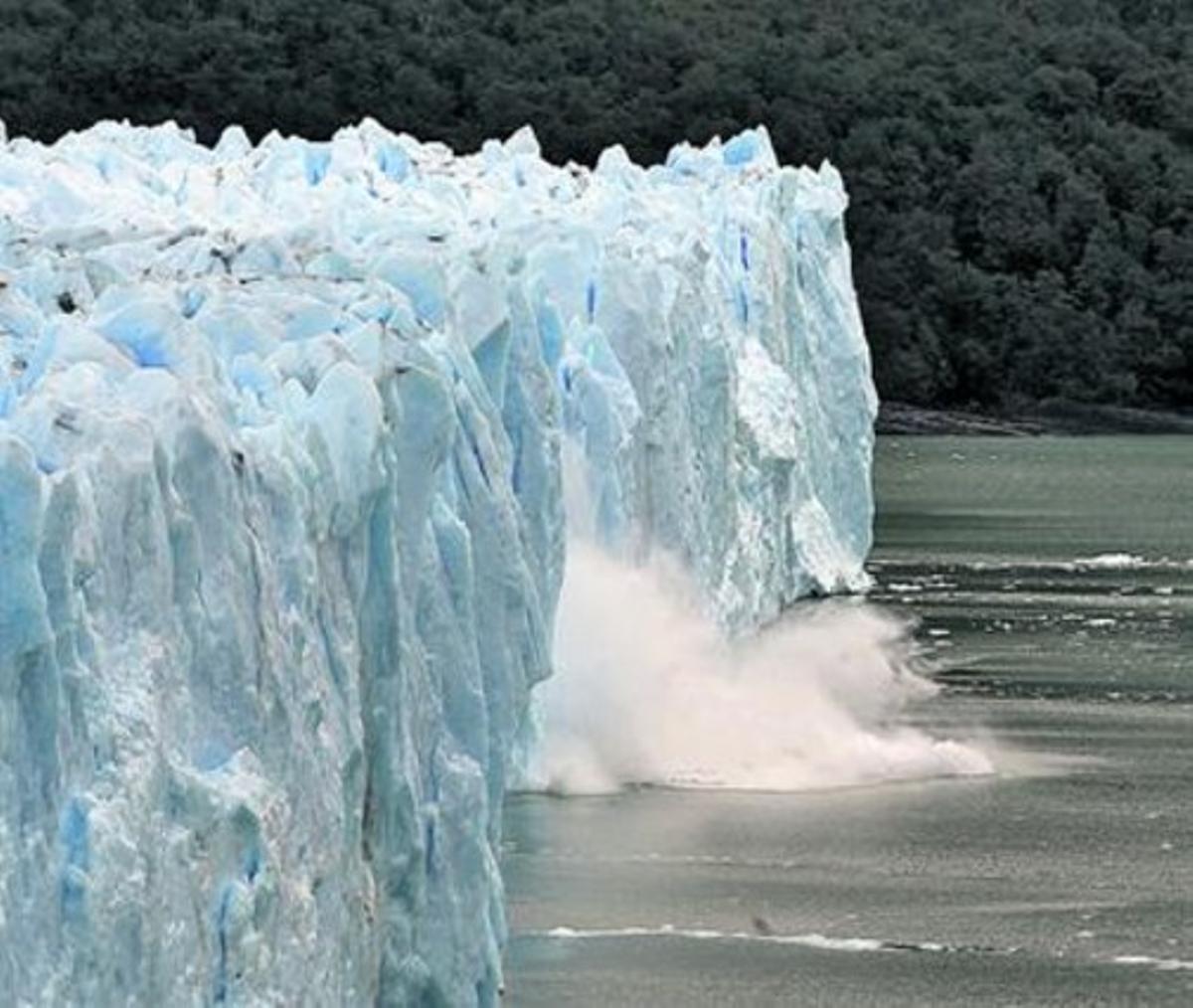 El calentamiento amenaza glaciares como el Perito Moreno.
