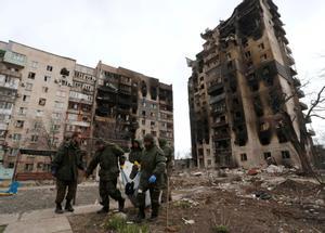 Las autoridades ucranianas advierten a los civiles de que es la "última oportunidad" de abandonar el Donbás