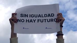 Sin igualdad no hay futuro: pancarta de El PERIÓDICO para el 8M