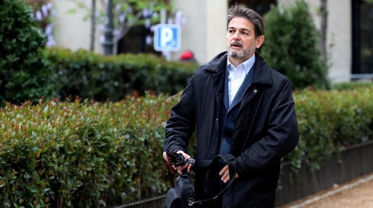 Oriol Pujol a su llegada a la Audiencia Nacional para declarar ante el juez José de la Mata. Oriol Pujol a su llegada a la Audiencia Nacional para declarar ante el juez José de la Mata.