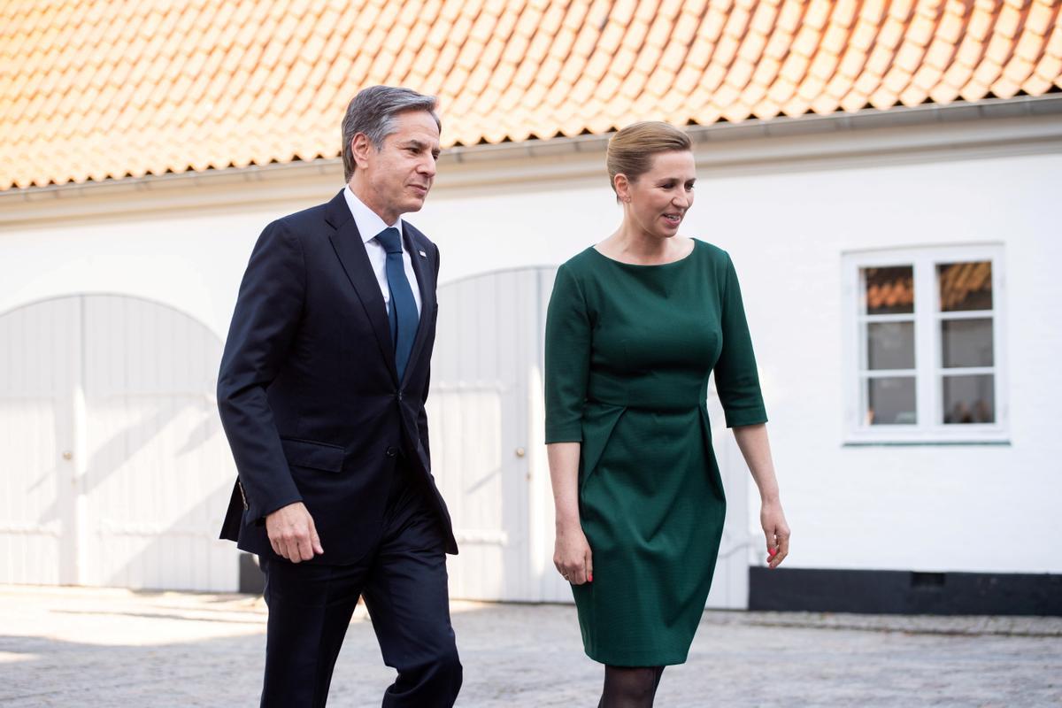 La primer ministra de Dinamarca, Mette Frederiksen, el pasado me de mayo en Copenhagen, junto al secretario de Estado de EEUU, Antony Blinken. La primer ministra de Dinamarca, Mette Frederiksen, el pasado me de mayo en Copenhagen, junto al secretario de Estado de EEUU, Antony Blinken.
