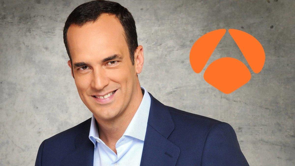 Santi Acosta, el presentador del nuevo programa de Antena 3. Santi Acosta, el presentador del nuevo programa de Antena 3.