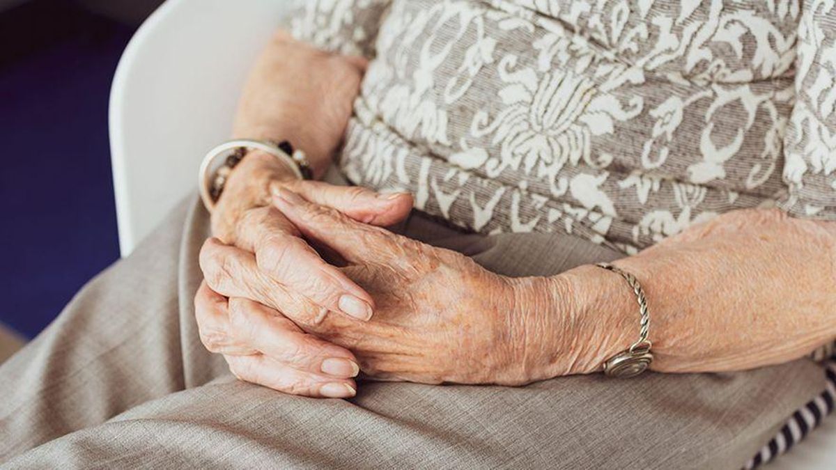 Un sindicato denuncia falta de personal "alarmante" en una residencia de Cornellà Un sindicato denuncia falta de personal "alarmante" en una residencia de Cornellà