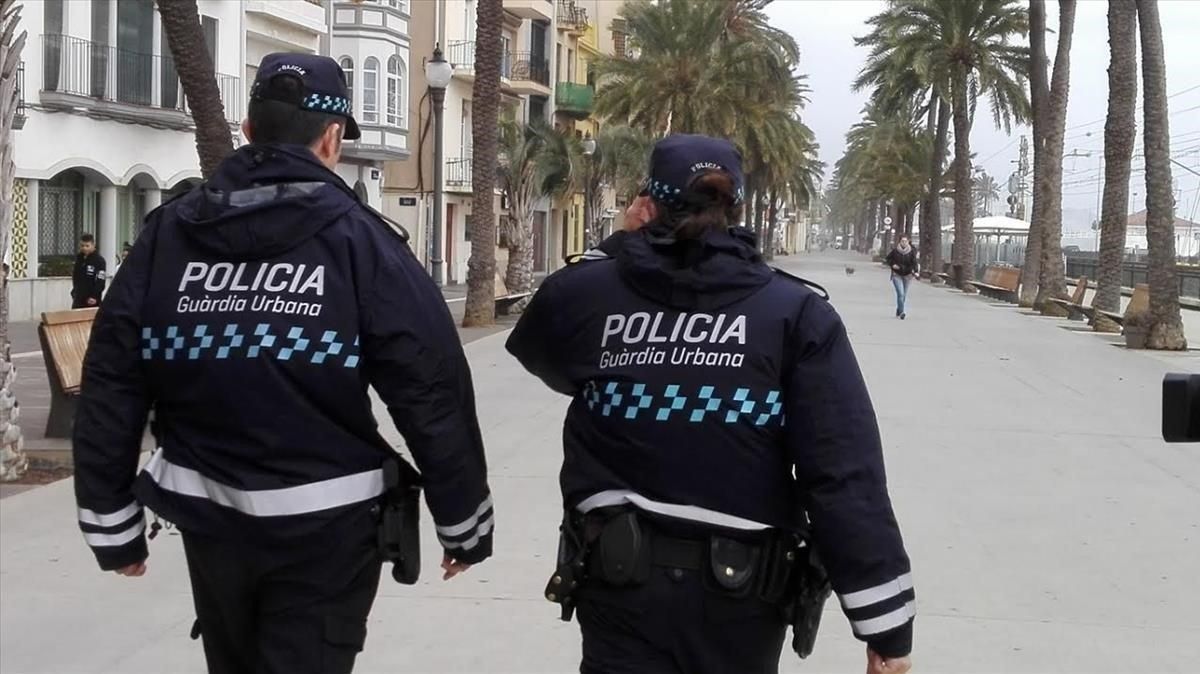 Agentes de la Guardia Urbana de Badalona. Agentes de la Guardia Urbana de Badalona.
