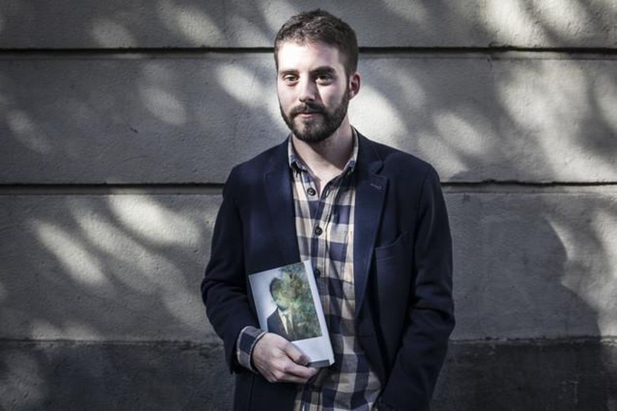 El escritor Matías Candeira presenta en Barcelona su novela ’Fiebre’, ganador de la II Beca de Creación Literaria Han Nefkens El escritor Matías Candeira presenta en Barcelona su novela ’Fiebre’, ganador de la II Beca de Creación Literaria Han Nefkens