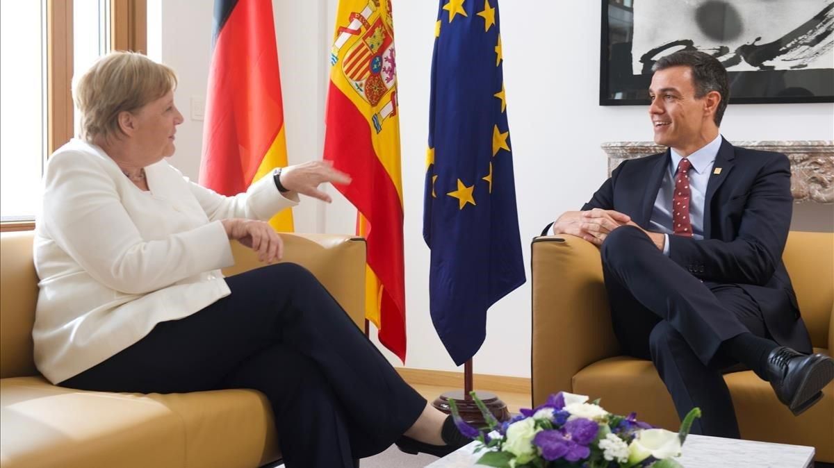 Reunión Pedro Sánchez y Angela Merkel antes de la cumbre europea de Bruselas. Reunión Pedro Sánchez y Angela Merkel antes de la cumbre europea de Bruselas.