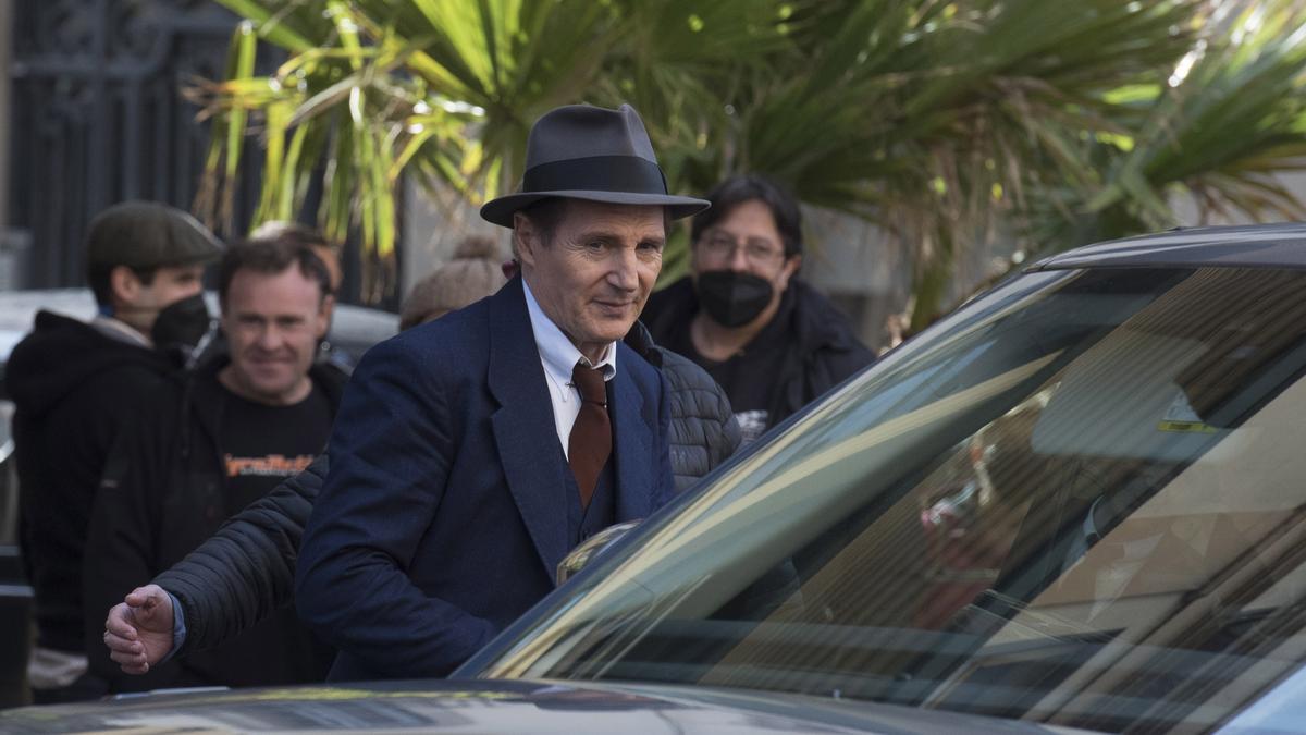 Liam Neeson rueda en Barcelona un filme del detective Philip Marlowe