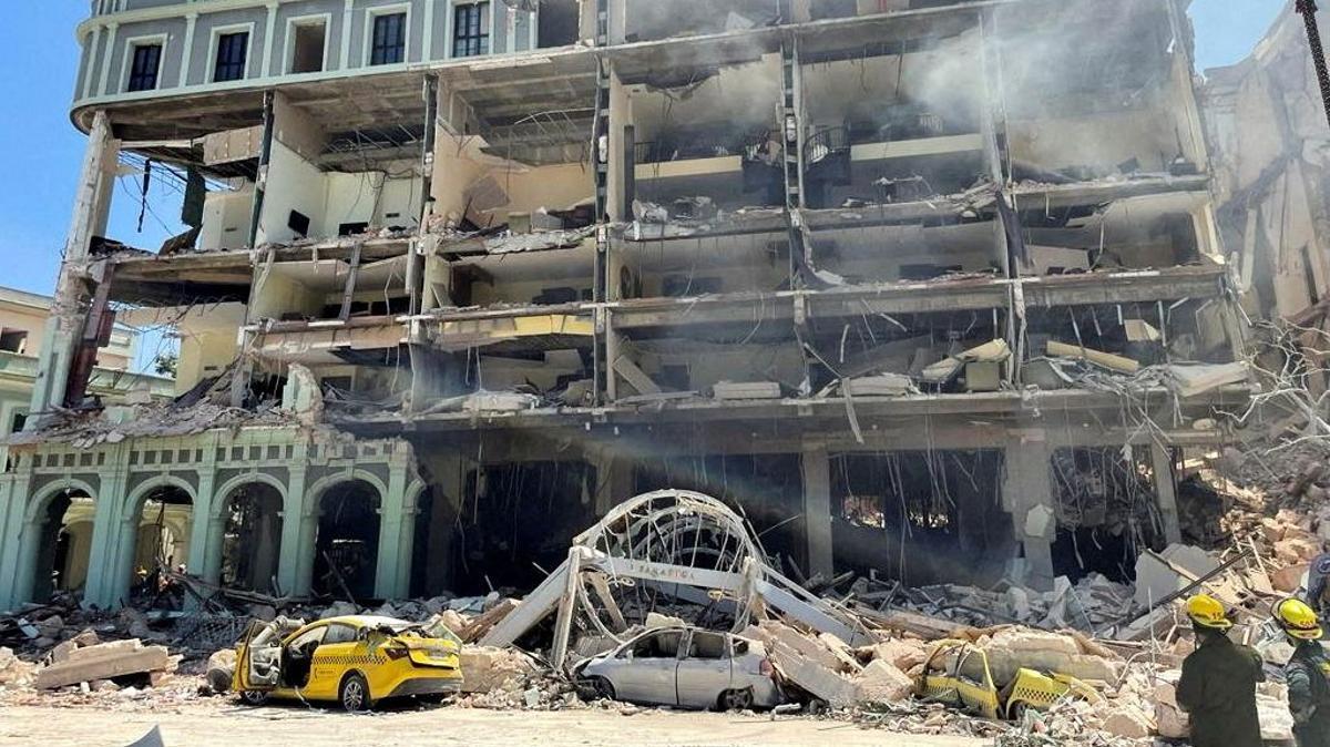 Explosión y derrumbe parcial del hotel Saratoga de La Habana