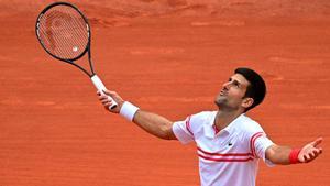 Djokovic, dispuesto a sacrificar la temporada de tenis si le obligan a vacunarse contra el covid.