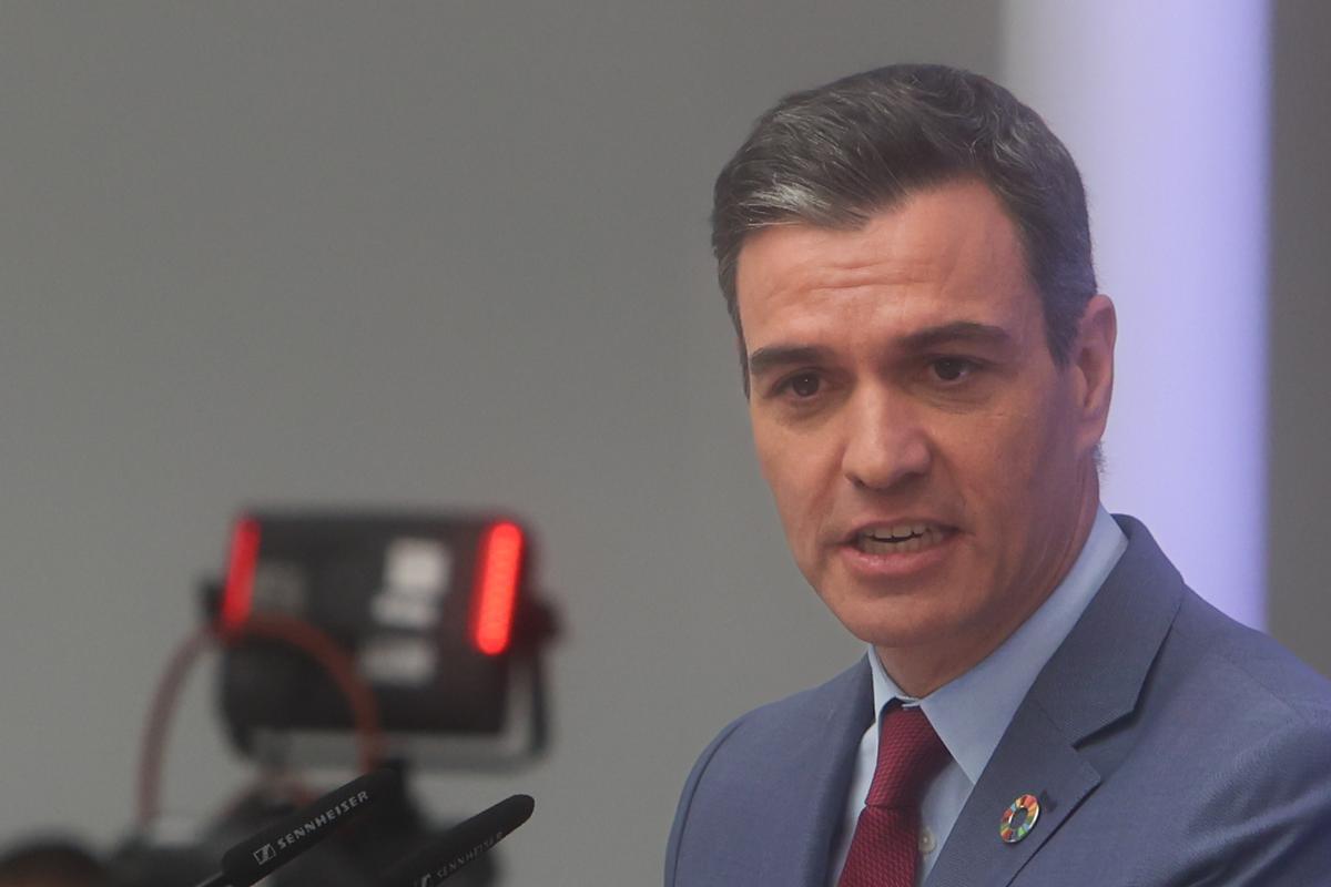 El presidente del Gobierno, Pedro Sánchez, durante el acto de presentación del undécimo PERTE, el de economía social y de los cuidados, en el complejo de la Moncloa el pasado 27 de mayo de 2022. 