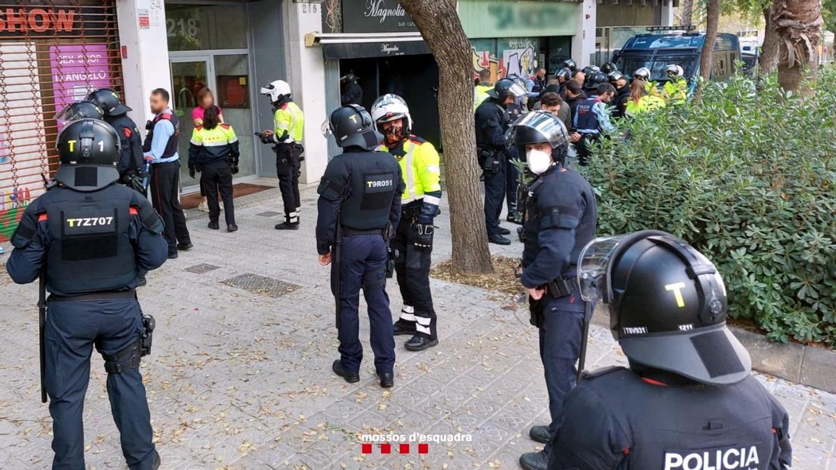 Cuatro detenidos en un 'after' de Barcelona que registraba quejas vecinales por peleas y drogas
