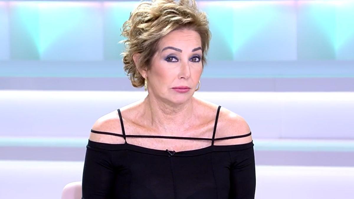 Ana Rosa defiende a una compañera que avanzó la ruptura de Joana Sanz y Dani Alves: "Os lo vais a comer" Ana Rosa defiende a una compañera que avanzó la ruptura de Joana Sanz y Dani Alves: "Os lo vais a comer"