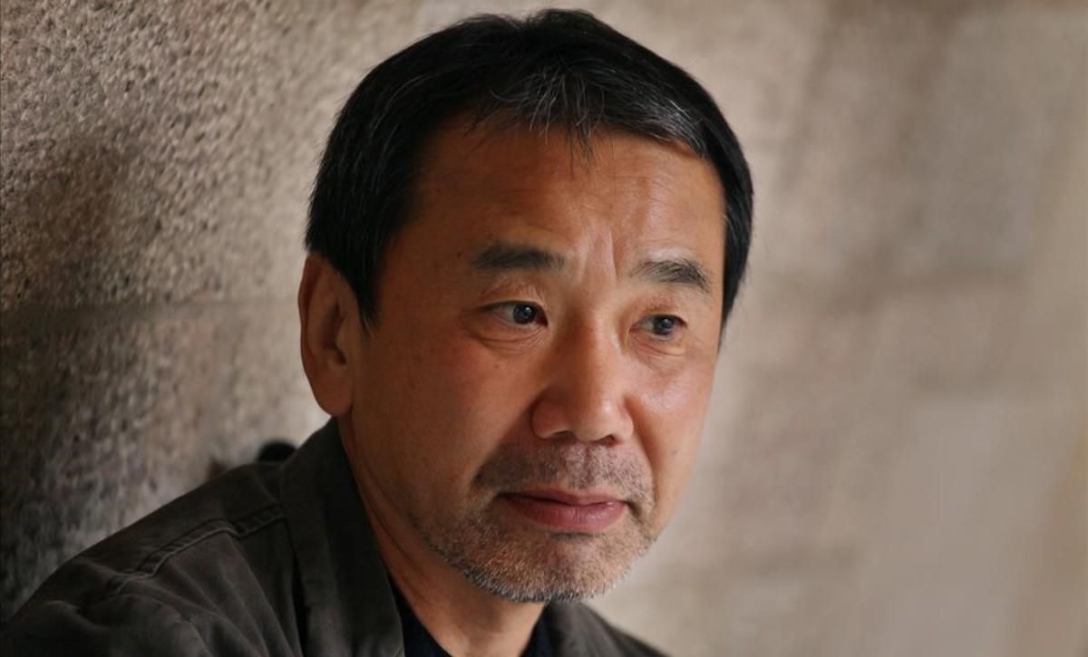 Haruki Murakami, el año 2011 en el Palau de la Generalitat. Haruki Murakami, el año 2011 en el Palau de la Generalitat.