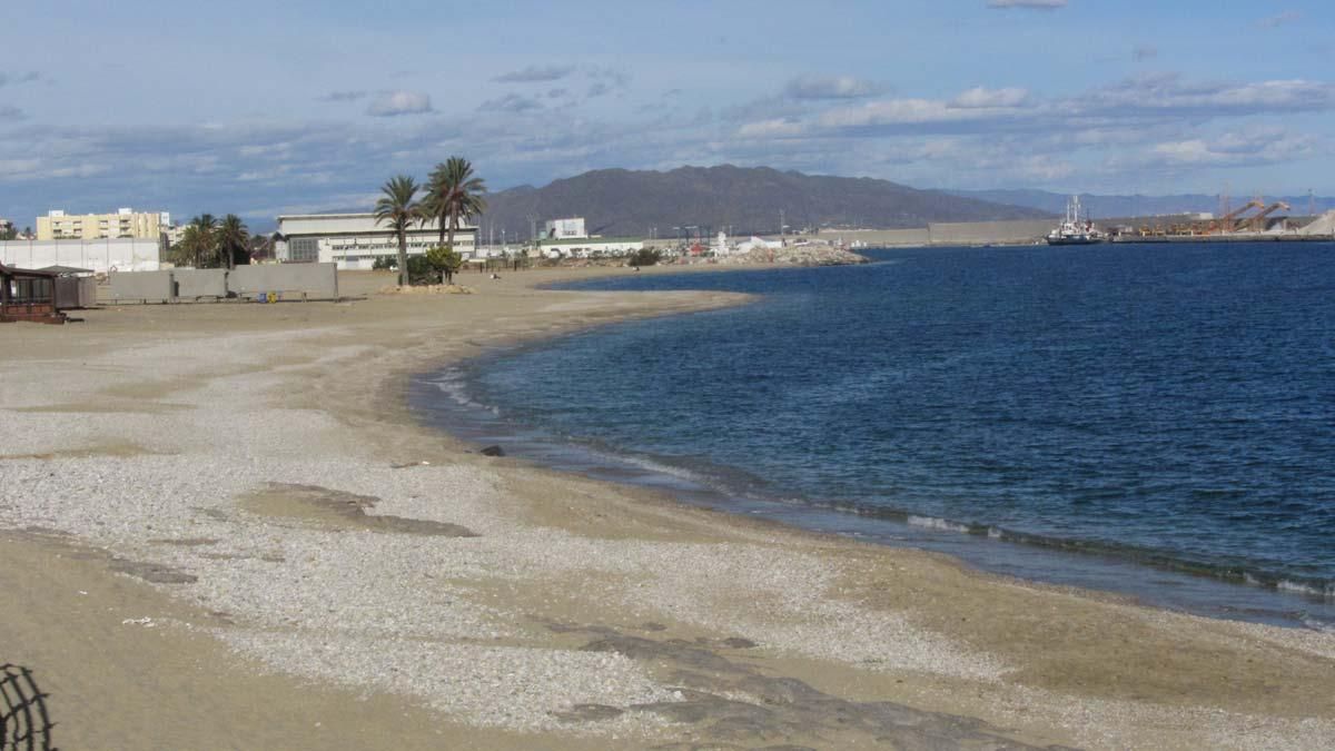 La playa de Garrucha. La playa de Garrucha.