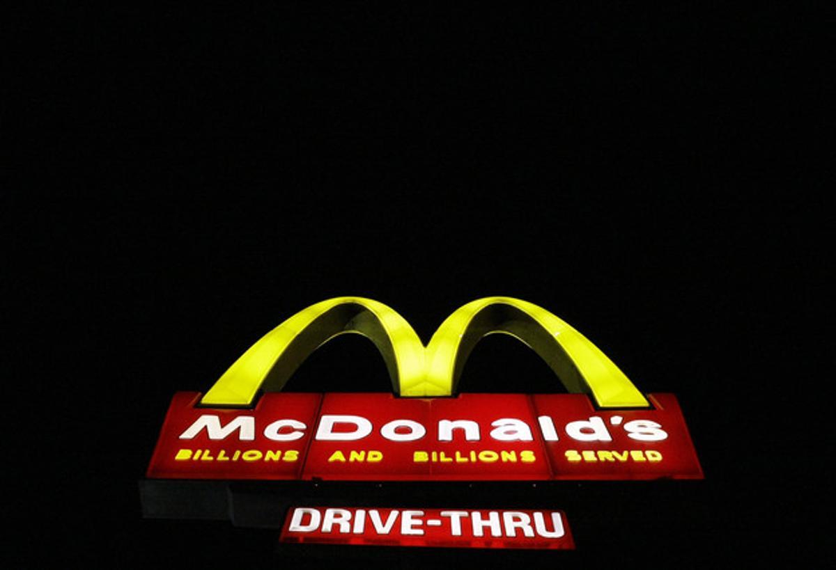 El cavall va acabar defecant a l’interior de l’establiment de McDonald’s.