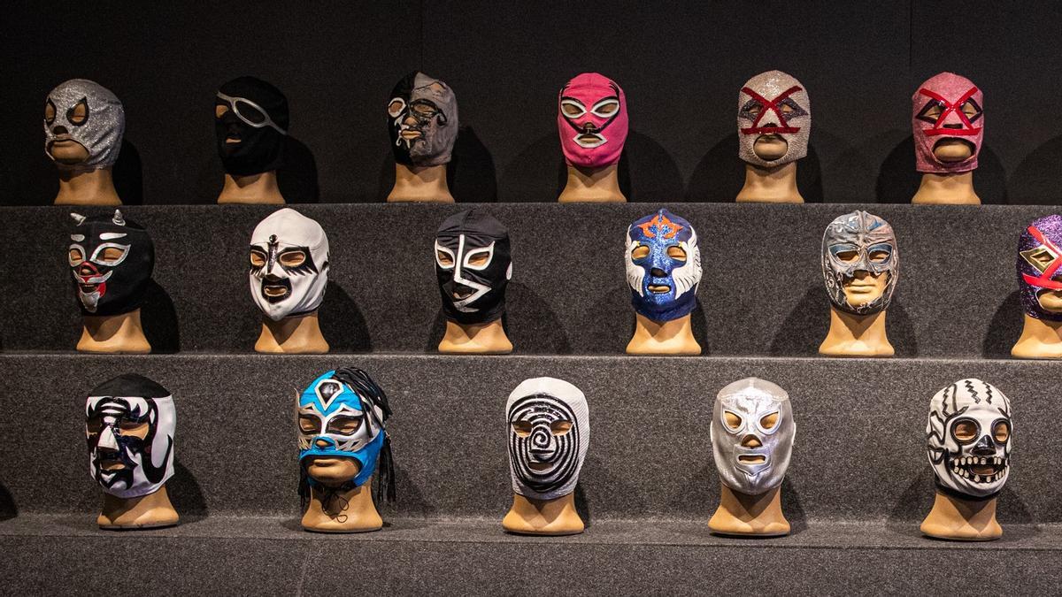 Exposición ’La máscara nunca miente’ en el CCCB