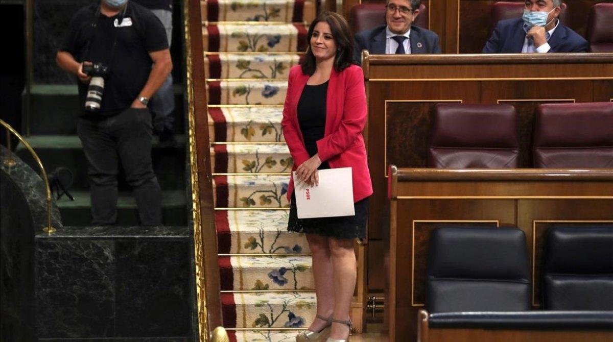 La portavoz del PSOE en el Congreso, Adriana Lastra, durante el debate de las conclusiones finales de la comisión para la Reconstrucción