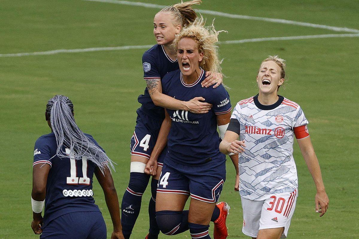 Kheira Hamraoui celebra un tanto con el PSG Kheira Hamraoui celebra un tanto con el PSG