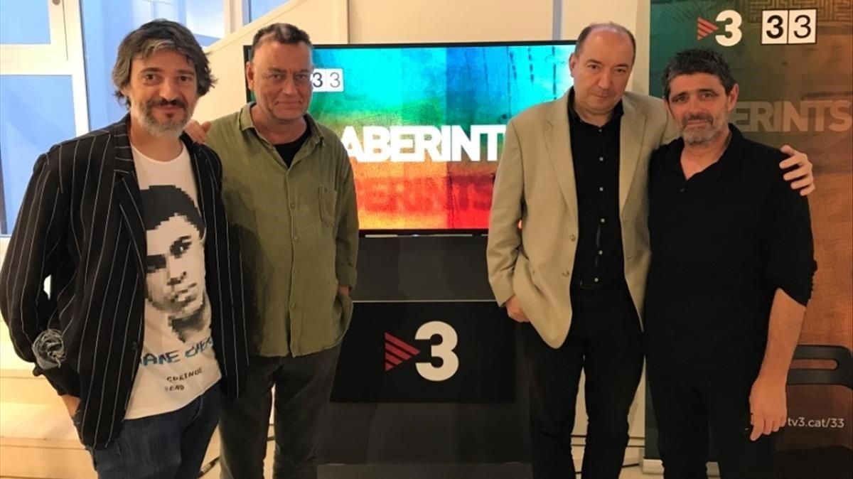 Josep Perelló, Manuel Guerrero, Vicent Sanchis y Ramon Millà en la presentación de ’Laberints’, el nuevo programa del canal 33. Josep Perelló, Manuel Guerrero, Vicent Sanchis y Ramon Millà en la presentación de ’Laberints’, el nuevo programa del canal 33.