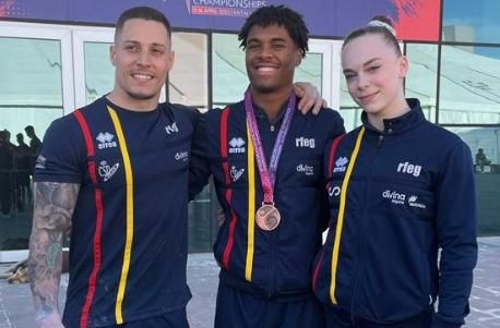 El español Thierno Diallo gana el bronce en la final de las paralelas de Europa