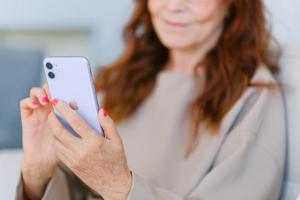 ¿Tu móvil tiene poco espacio? Este accesorio es la solución barata que necesitas