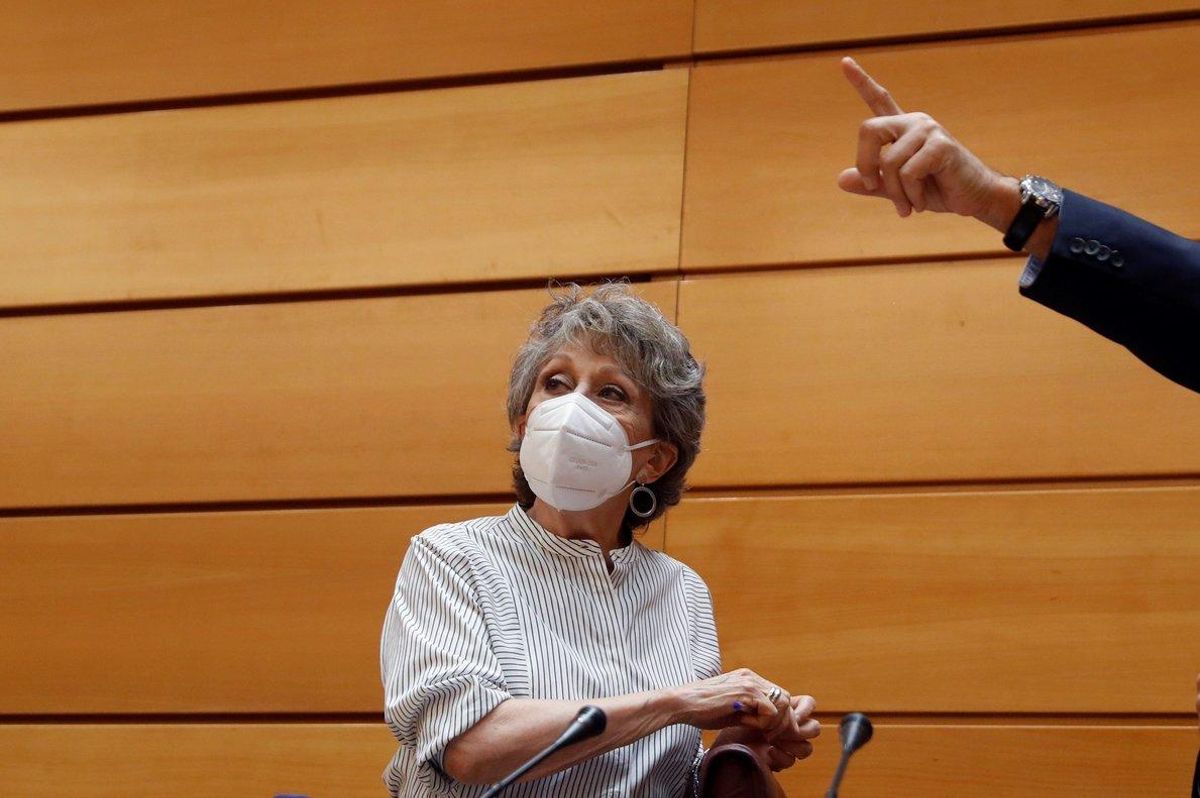 La administradora provisional única de RTVE, Rosa María Mateo, durante su comparecencia ante la comisión mixta de control parlamentario, el pasado 28 de mayo en el Senado. La administradora provisional única de RTVE, Rosa María Mateo, durante su comparecencia ante la comisión mixta de control parlamentario, el pasado 28 de mayo en el Senado.