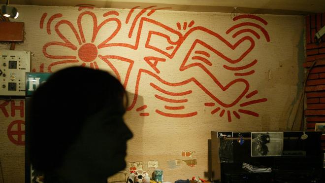Un mural olvidado de Keith Haring decorará el comedor de un geriátrico en Barcelona
