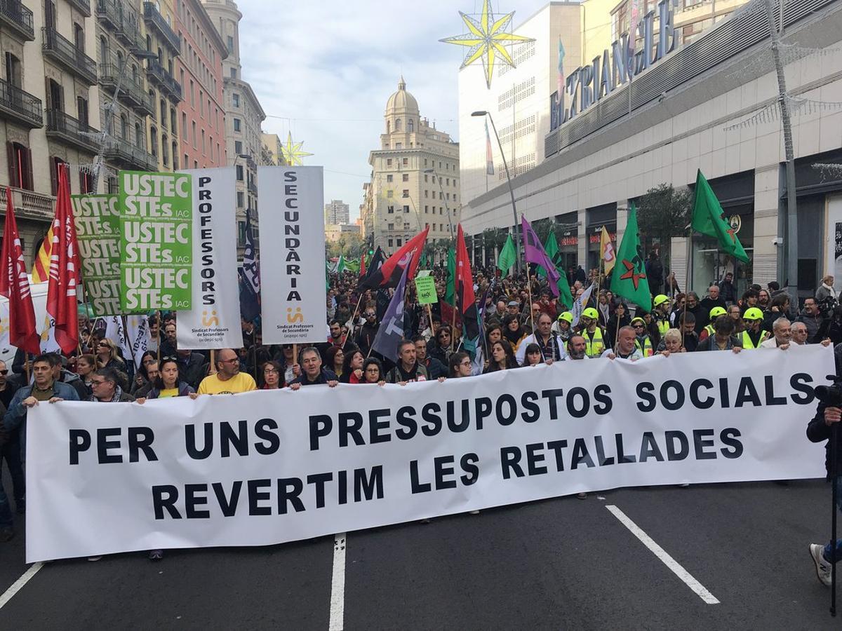 Manifestación del sector público catalán contra los recortes.