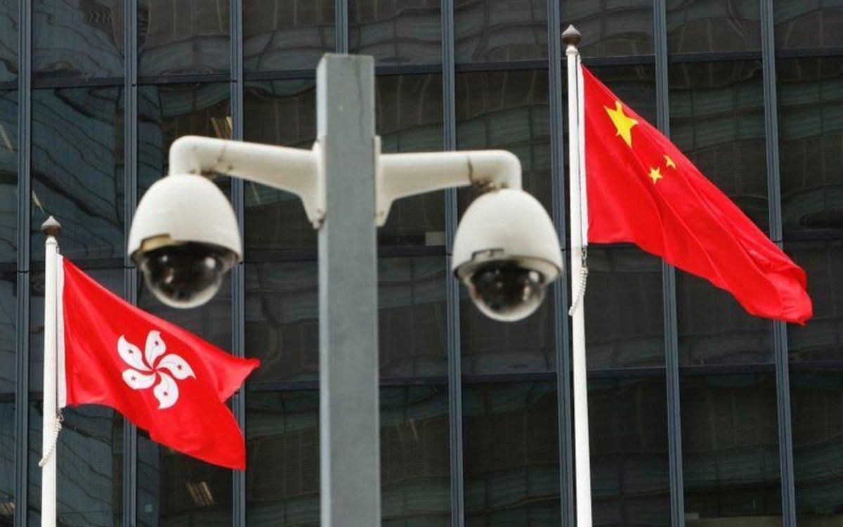 Las banderas de China y Hong Kong. Las banderas de China y Hong Kong.