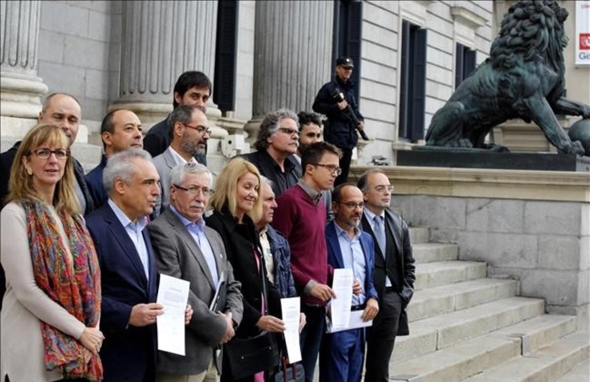 Sindicatos y oposición piden que los Presupuestos financien la subida de las pensiones Sindicatos y oposición piden que los Presupuestos financien la subida de las pensiones