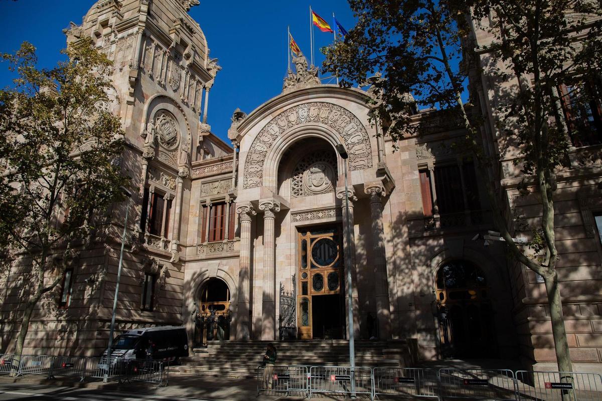 L’Audiència de Barcelona exculpa els principals acusats del cas Macedònia
