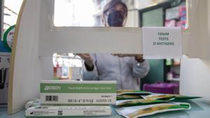Desde hoy se pueden comprar los test de antígenos a un máximo de 2,94 euros
