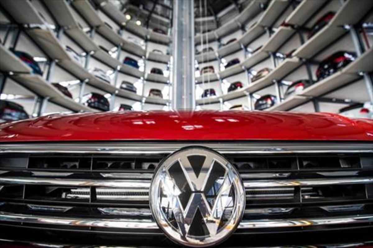 Almacén de coches en la sede de Volkswagen en Wolfsburgo.