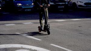 Augment de les denúncies per conductes irregulars de patinets i bicicletes a Mataró