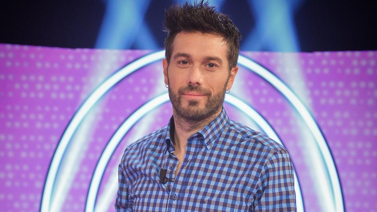 Dani Martínez anuncia que deja de presentar 'El concurso del año': "Es una decisión personal" Dani Martínez anuncia que deja de presentar 'El concurso del año': "Es una decisión personal"