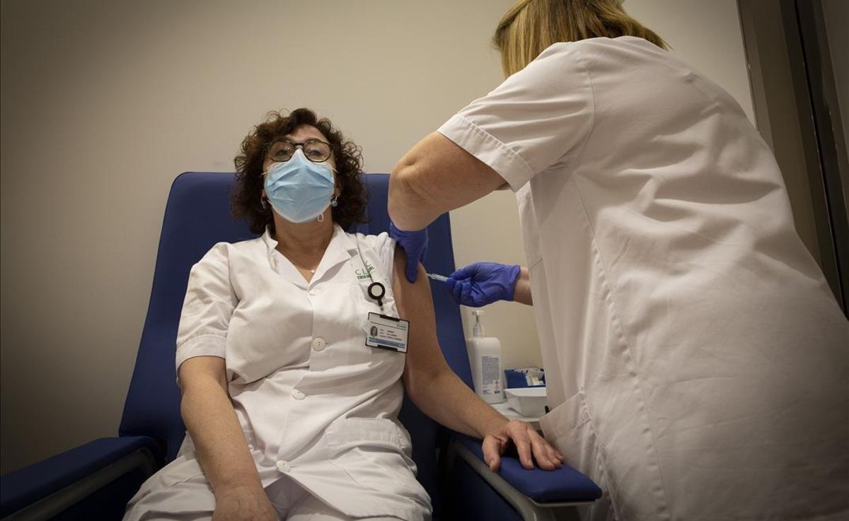 Vacunación de personal del Hospital Clínic de Barcelona. Vacunación de personal del Hospital Clínic de Barcelona.