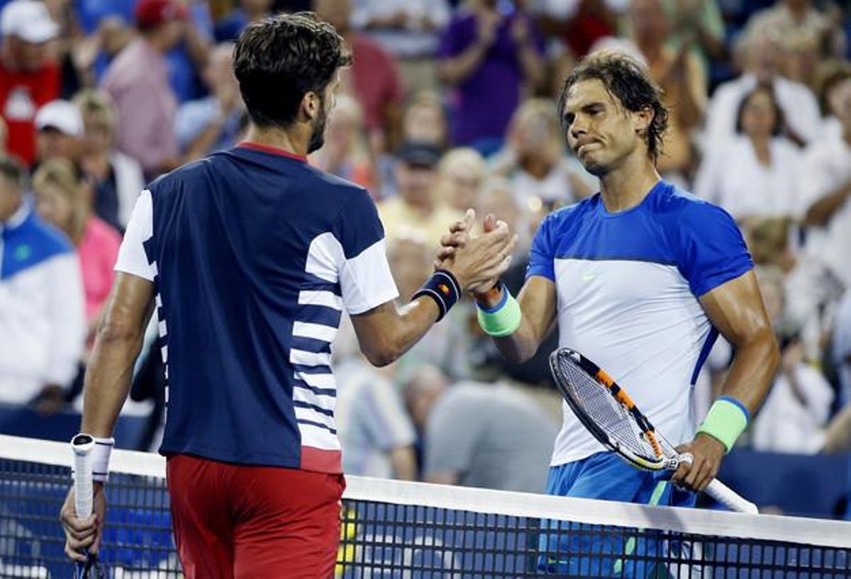 Rafa Nadal y Feliciano López se saludan tras el partido que ha ganado este último, en Cincinnati. Rafa Nadal y Feliciano López se saludan tras el partido que ha ganado este último, en Cincinnati.