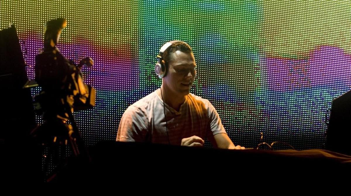 Tiësto, en el Summer Week de Barcelona del 2009. Tiësto, en el Summer Week de Barcelona del 2009.