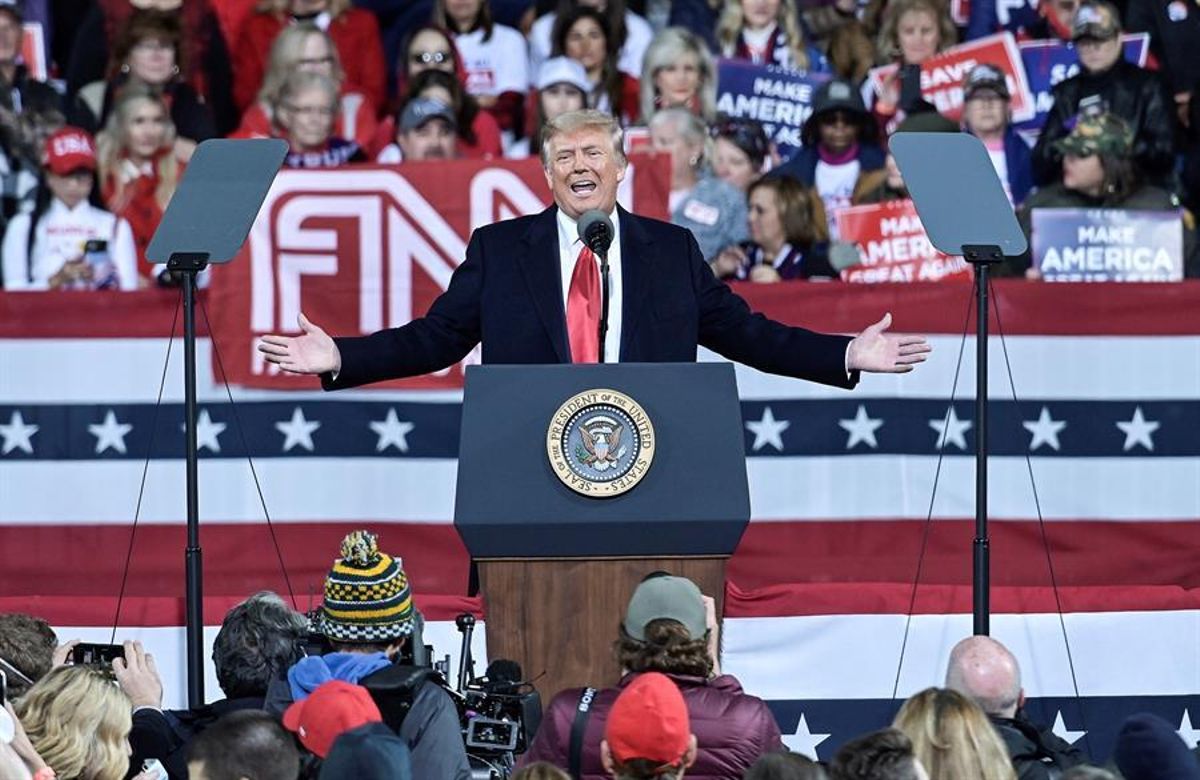 Trump, durante un instante de su mitin en Georgia. Trump, durante un instante de su mitin en Georgia.