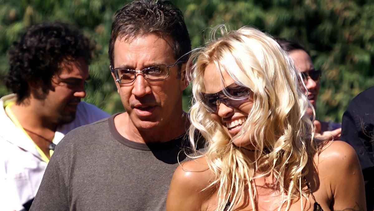 Pamela Anderson y Tim Allen juntos en la gala de los premios Teen Choise Awards, en 2002. Pamela Anderson y Tim Allen juntos en la gala de los premios Teen Choise Awards, en 2002.