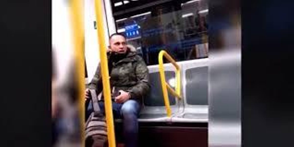 La Policía detiene al racista que insultó a una mujer en el metro de Madrid La Policía detiene al racista que insultó a una mujer en el metro de Madrid