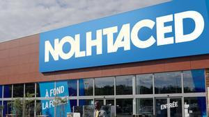 ¿Por qué algunas tiendas Decathlon ahora se llaman Nolhtaced?