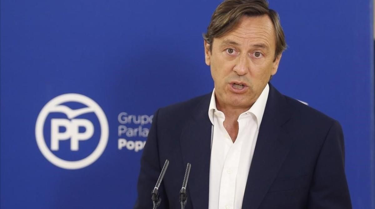 Urbán, contra Rafael Hernando: "Li fan pudor els peus de franquisme" Urbán, contra Rafael Hernando: "Li fan pudor els peus de franquisme"