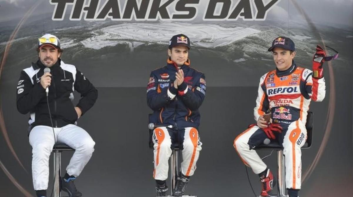 Fernando Alonso, Dani Pedrosa y Marc Márquez, en un acto publicitario. Fernando Alonso, Dani Pedrosa y Marc Márquez, en un acto publicitario.