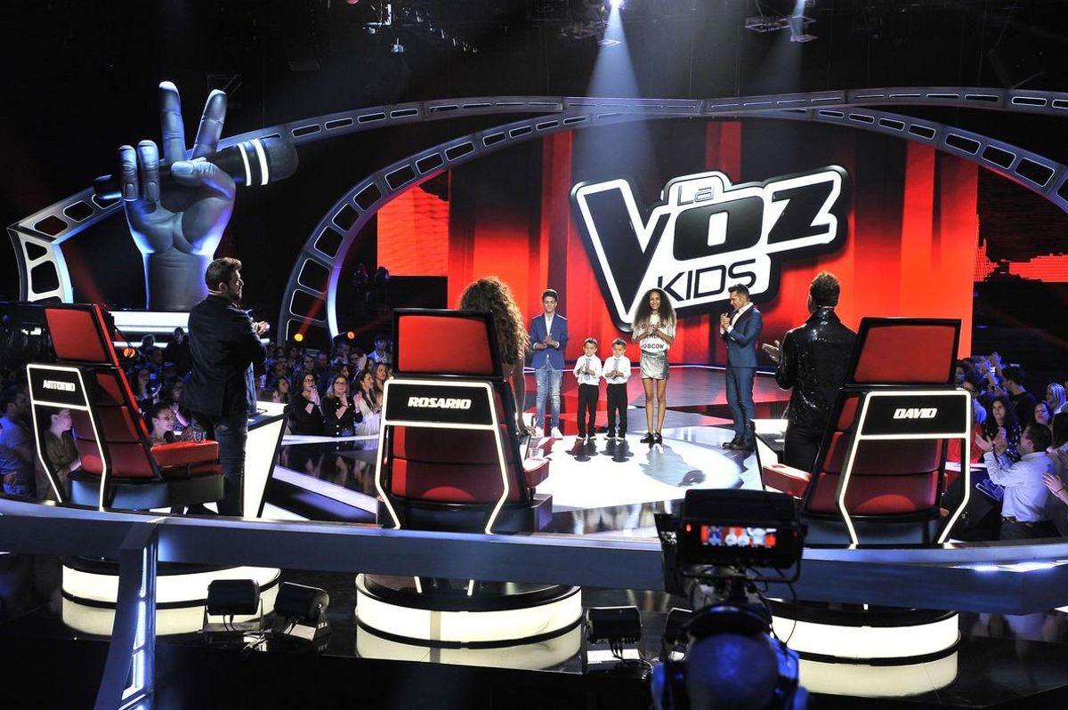 Una imagen de la final de la tercera temporada del concurso musical ’La voz kids’. Una imagen de la final de la tercera temporada del concurso musical ’La voz kids’.