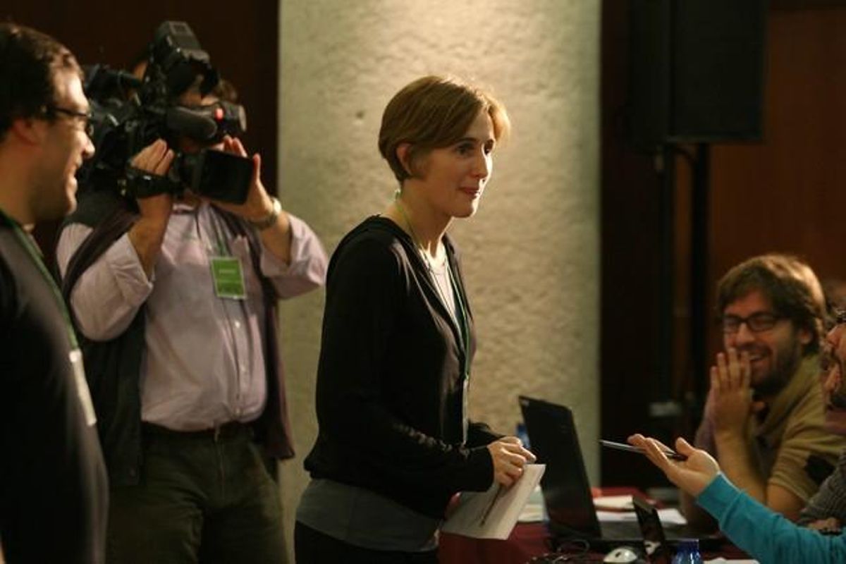 Dolors Camats, número dos de las listas de ICV-EUiA, hace la valoración de los primeros sondeos. Dolors Camats, número dos de las listas de ICV-EUiA, hace la valoración de los primeros sondeos.