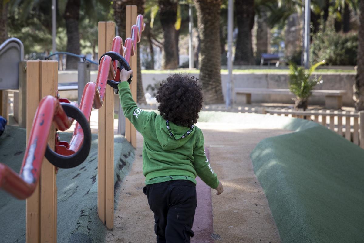 La pobreza infantil se cronifica en Catalunya.